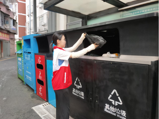 传雷锋精神 践时代担当 流塘社区团委开展青少年“学雷锋”志愿服务行动